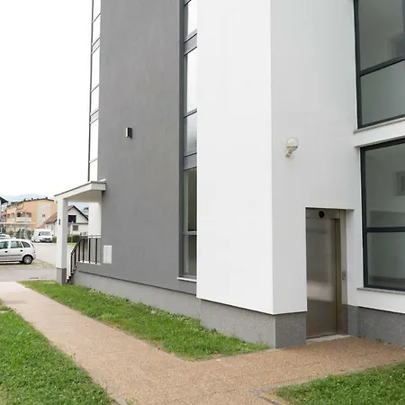 Jacuzzi Studio Apartman Mare'S Zagreb Buitenkant foto